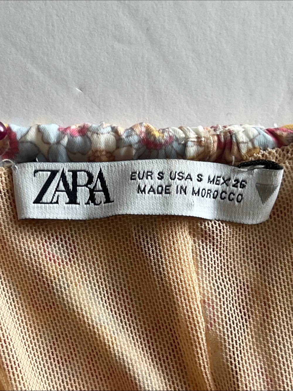 ZARA Printed Satin Effect Puff-Sleeve Off-The-Shoulder Crop Top Small - Picture 8 of 15